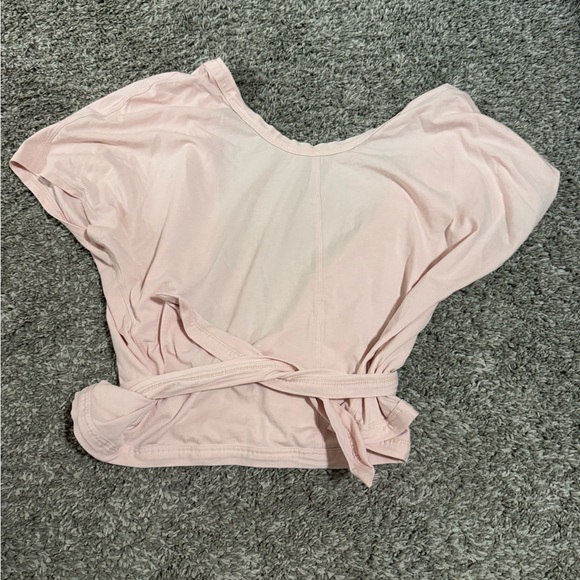 lululemon athletica Light Pink Short Sleeve Tee - Picture 2 of 4